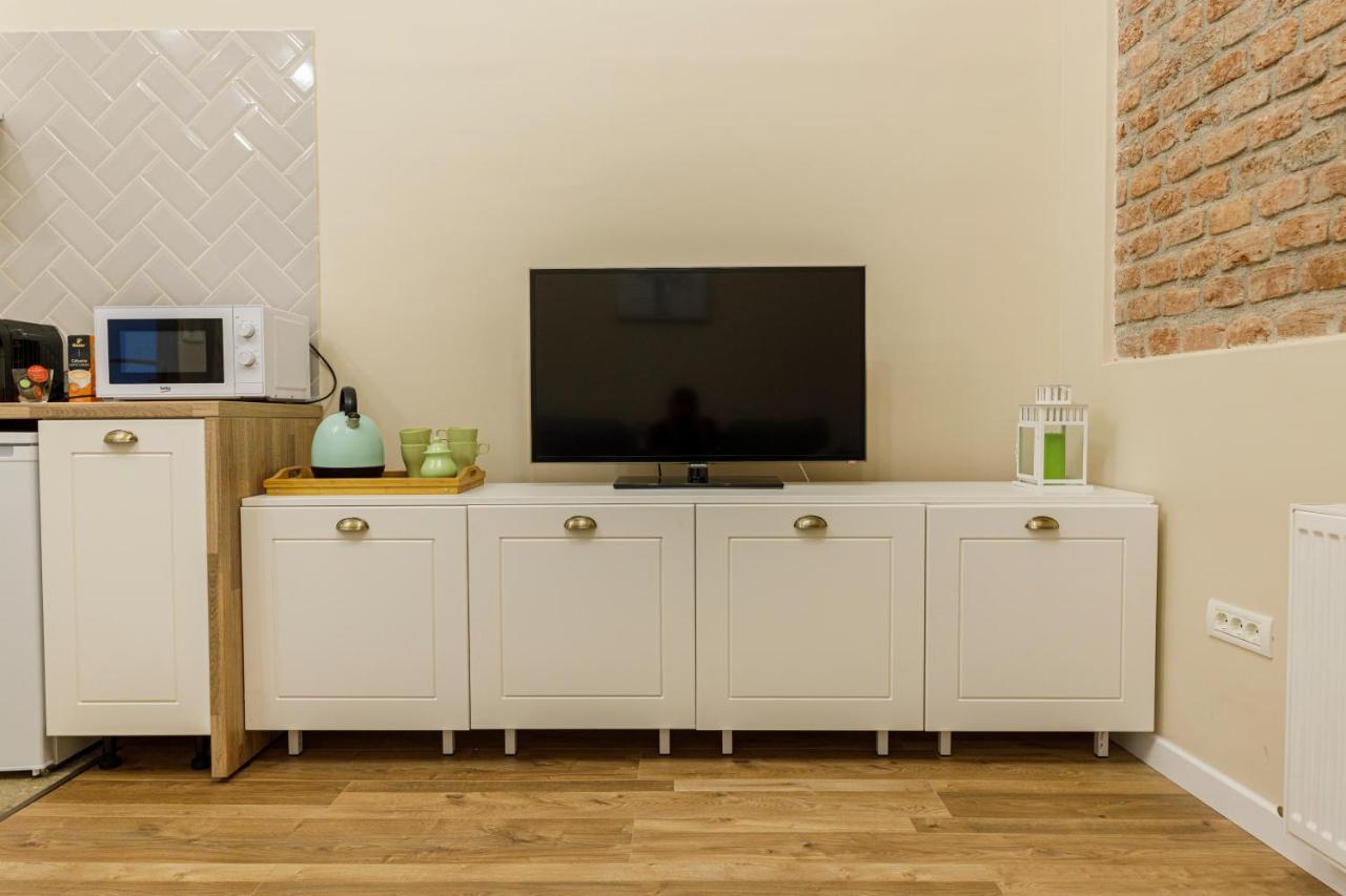 Beautiful Apartment In Heart Of Historical Center Τιμισοάρα Εξωτερικό φωτογραφία